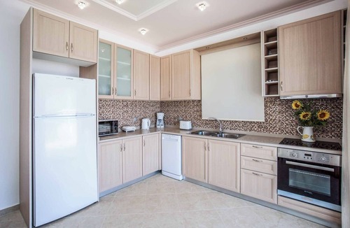Skala Villa | Villa Cyan - Three Bedroom Villa, Sleeps 6