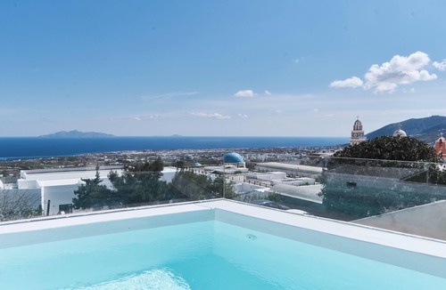 Fira Villa | Villa DALI Danae with large jacuzzi and amazing volcano and caldera view
