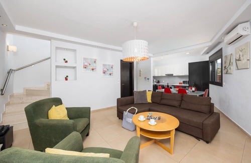 Lahania Villa | Villa Dias - Two Bedroom Villa, Sleeps 5