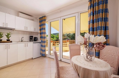 Apraos Villa | Villa Dimakos by Villa Plus