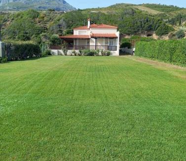 Vromolimnos House | Villa Dimitra