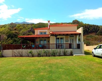 Vromolimnos House | Villa Dimitra