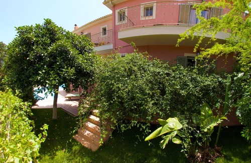 Makriotika House | Villa Dioni, Stamoulis villas at the heart of the island
