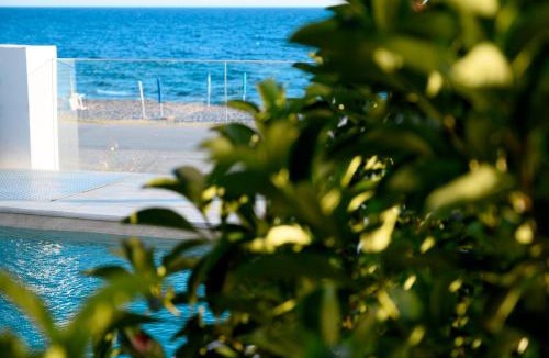 Kanali House | Villa Dorra Coast Suites