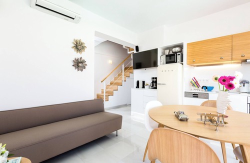 Pigianos Kampos Villa | Villa Eeanthe, Exclusive Villa with Private Beach Facilities