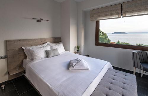 Paradhisos Villa | Villa Efmaria, Private Residence, Luxury villa, Neos Marmaras, Halkidiki