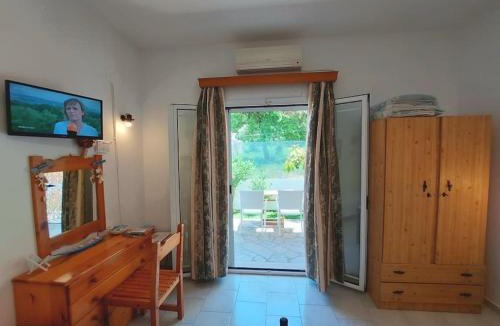 Agios Gordios Apartment | Villa Eleni (Studio 1) Fully equiped, near the sea