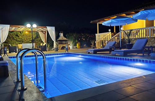 Agrilia Villa | Villa Eleon with private pool, BBQ and beautiful garden.