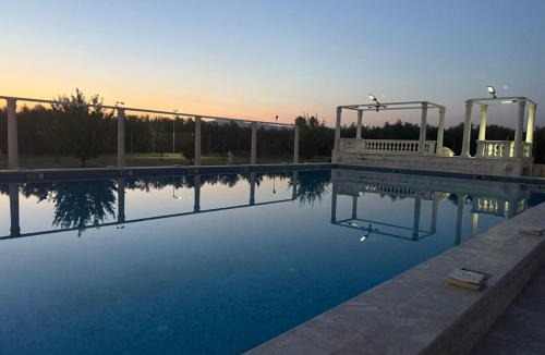 Ormilia Villa | Villa Elia BookVillaEU