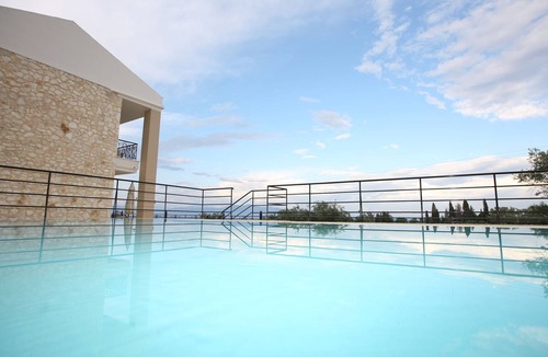 Longos Villa | VILLA ERATO, 2 BEDROOM VILLA IN LOGGOS, PAXOS