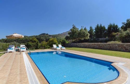 Archangelos Villa | Villa Ermis Springs by Villa Plus