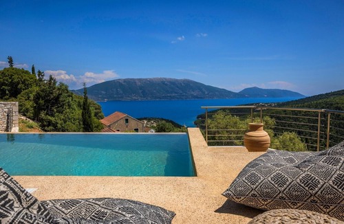 Tselendata Villa | Villa Eugenia Sunrise