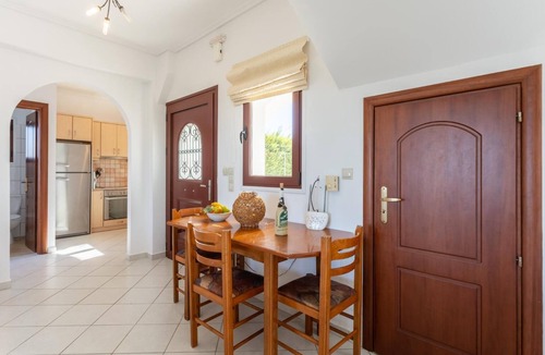 Kokolata Villa | Villa Europe Thia - Three Bedroom Villa, Sleeps 6
