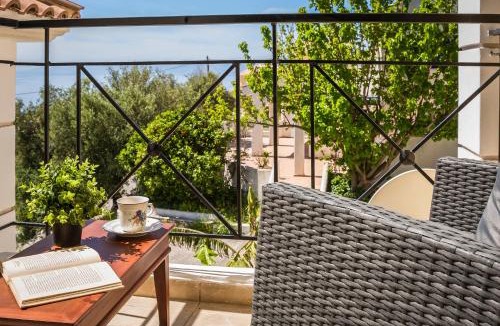 Ratzakli Villa | Villa Evita
