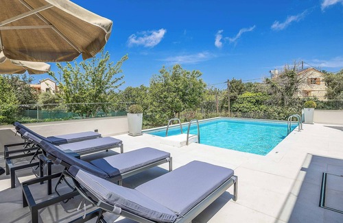 Prines Villa | Villa Filia Prines - Three Bedroom Villa, Sleeps 6