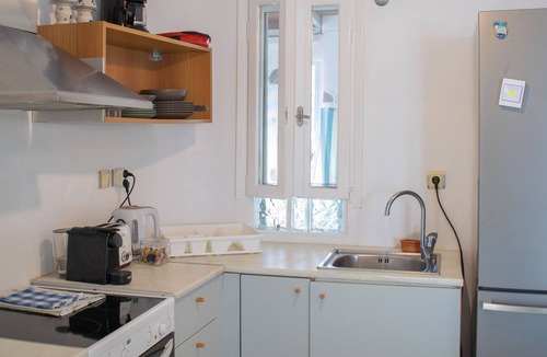 Nea Cryssi Akti Villa | Villa for 6 guests with private pool! In Agia Irini - walking distance to beach!