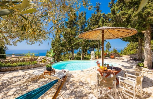 Vlachopoulatika Villa | Villa Gallini - One Bedroom Villa, Sleeps 3