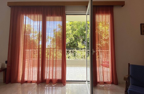 Adelianos Kampos Villa | Villa George, on Beach Front