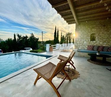 Aliki House | Villa Giorgianna -near Aliki beach with pool