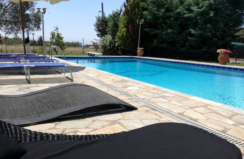 Nea Iraklia Villa | VILLA HARA IN HALKIDIKI