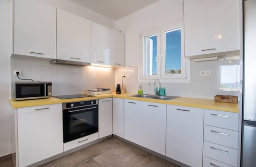 Kastraki Villa | Villa 'Helen Luxury Caelum' with Sea View, Wi-Fi and Air Conditioning