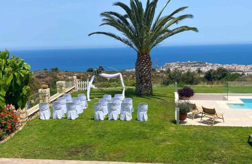 Tria Monastiria Villa | Villa Heora - The Floating Residence