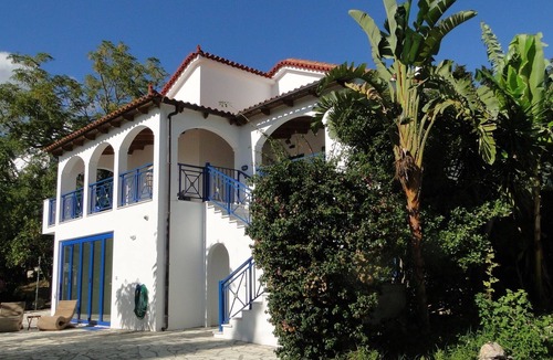 Gialova Villa | Villa Hetty with seaview at the Bay of Navarino