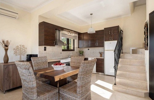 Spilia Villa | Villa Hibiscus with private pool & bbq