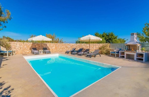 Skinaria Villa | Villa Ilios by Villa Plus