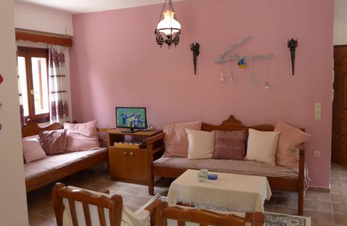 Mylopotamos Villa | Villa in Axos with Pool near Panormo Beach