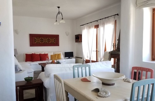 Koundouros Villa | Villa Ioanna: Your dream summer home!