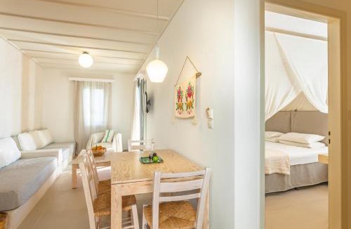 Koutouloufari Hotel | Villa Iokasti