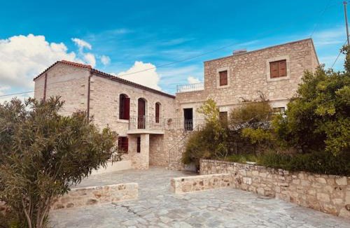 Vlachiana Villa | Villa Iremia