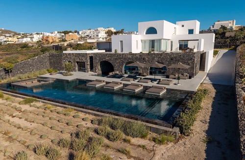 Oia Villa | Villa Kallisti with private pool - My Rental Homes