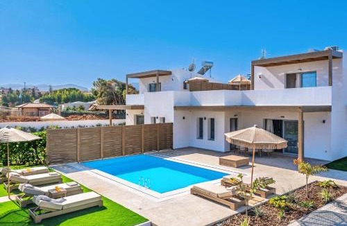 Agkisaras Villa | Villa Kamelia Seaside Breeze by Villa Plus