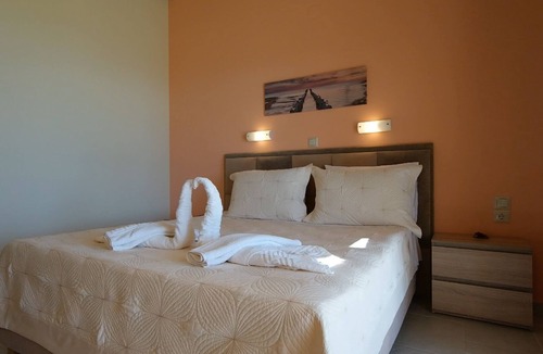 Afionas Villa | Villa Kamini, A Superb Seafront Villa - just steps from the glorious beach!
