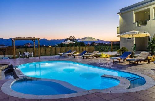 Gaitanion Villa | Villa Kampos with free heated pool, by Zantewize