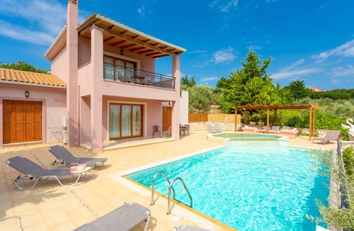 Meganisi Villa | Villa Kyknos
