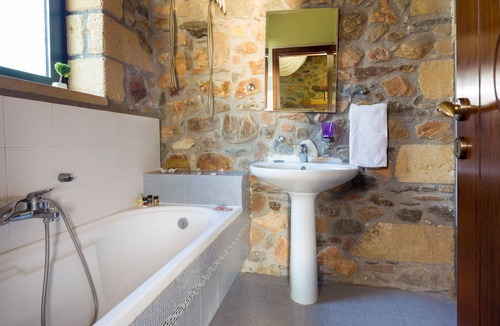 Livadia Villa | Villa Lefkothea with private pool, 13 min from Elafonisi Beach