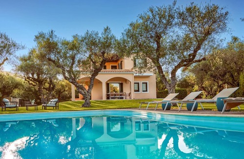 Porto Koukla Villa | Villa Levanda Koukla by Villa Plus