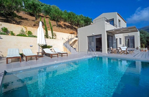 Sfinari Villa | Villa Levande