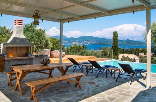 Episkopos Villa | Villa Loulou by Villa Plus