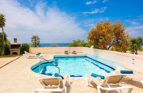 Fanai Villa | Villa Maia - Three Bedroom Villa, Sleeps 7