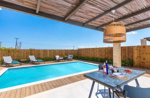 Alykes Villa | Villa Maira Azalea by Villa Plus