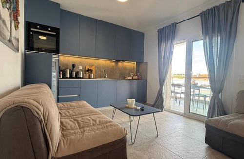 Kallikratia Apartment | Villa Maria Lux Apartments by BookVillaEU