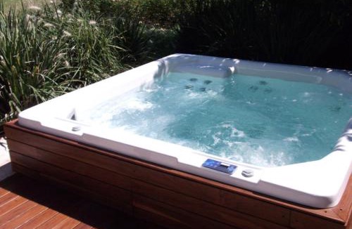 Pigadhakia Villa | Villa Marilena with Jacuzzi
