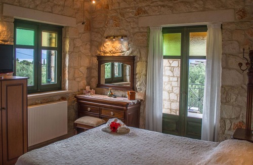 Akrotiri Villa | Villa Marina of Jootiq Villas. Combine traditional stone built concept with supreme comfort!