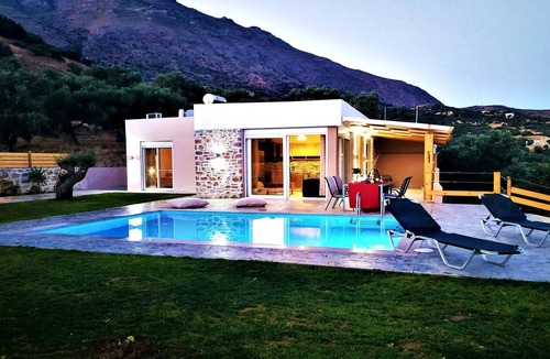 Triopetra Villa | Villa Mike Close To Triopetra Beach