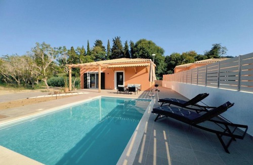 Termenades Villa | Villa Monteverde- Secluded Modern Villa in Nature