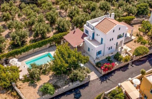 Houdetsi Villa | Villa Muse by Villa Plus